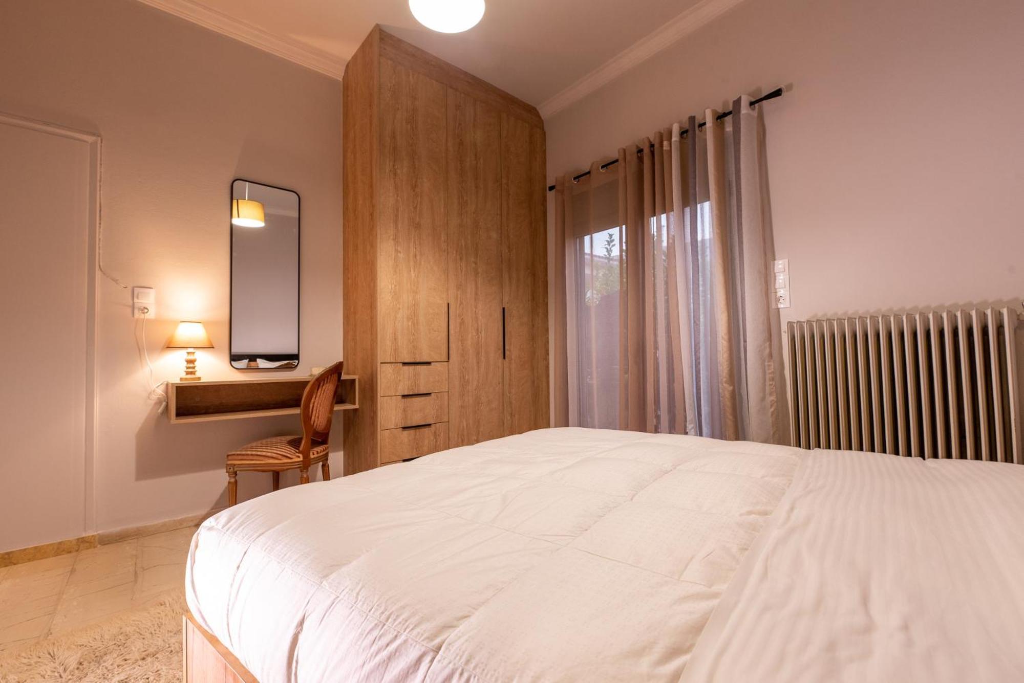 Stamos Apartment Airport Spáta Dış mekan fotoğraf