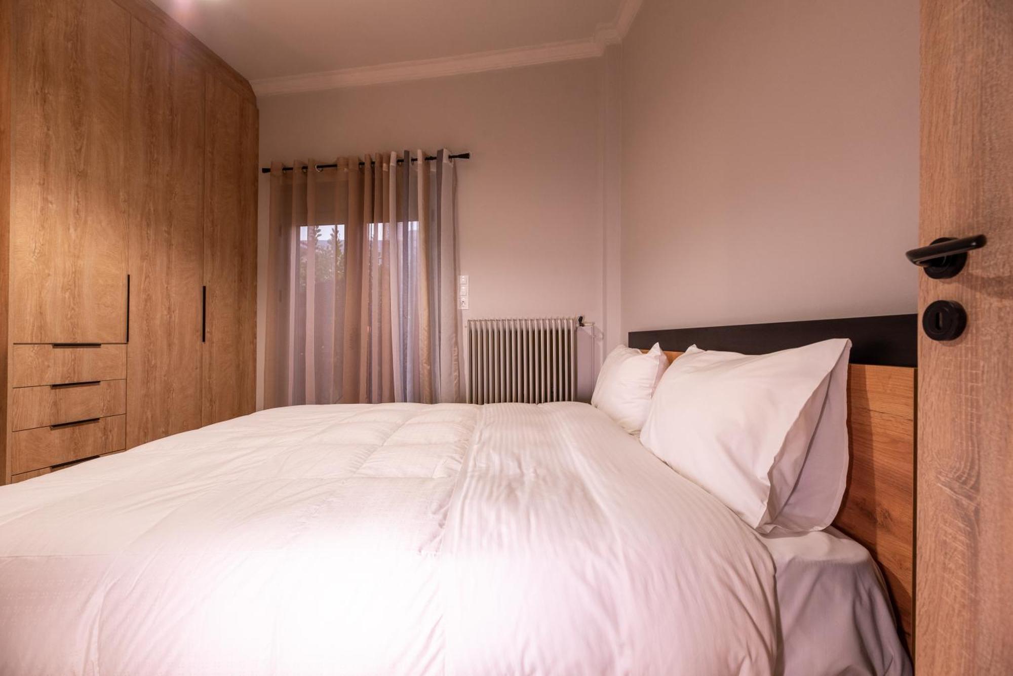 Stamos Apartment Airport Spáta Dış mekan fotoğraf