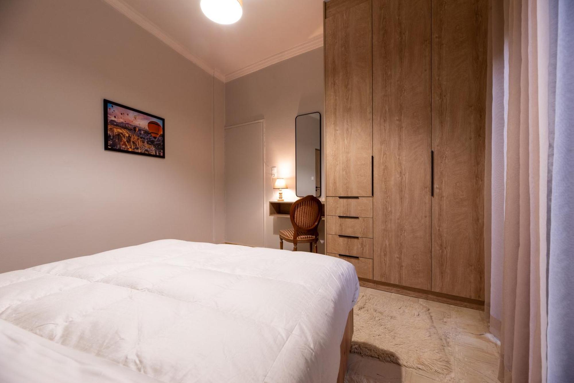 Stamos Apartment Airport Spáta Dış mekan fotoğraf